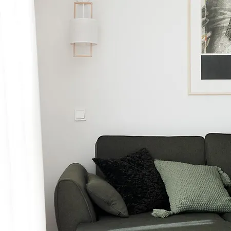 W Near Passenger Port Apartament *