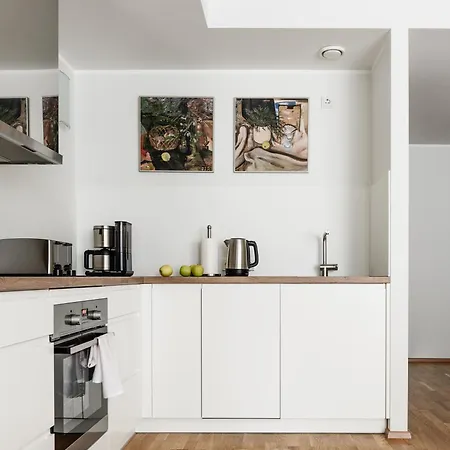 W Near Passenger Port Korter